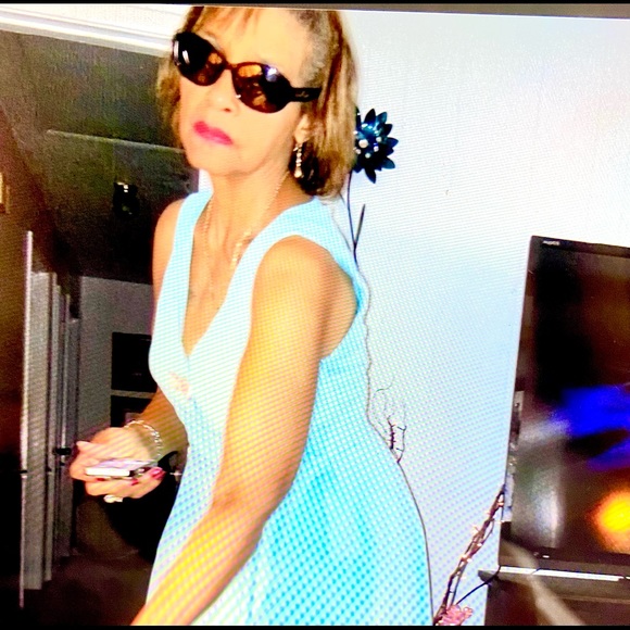 Meet your Posher, Shirley - Picture 5 of 7